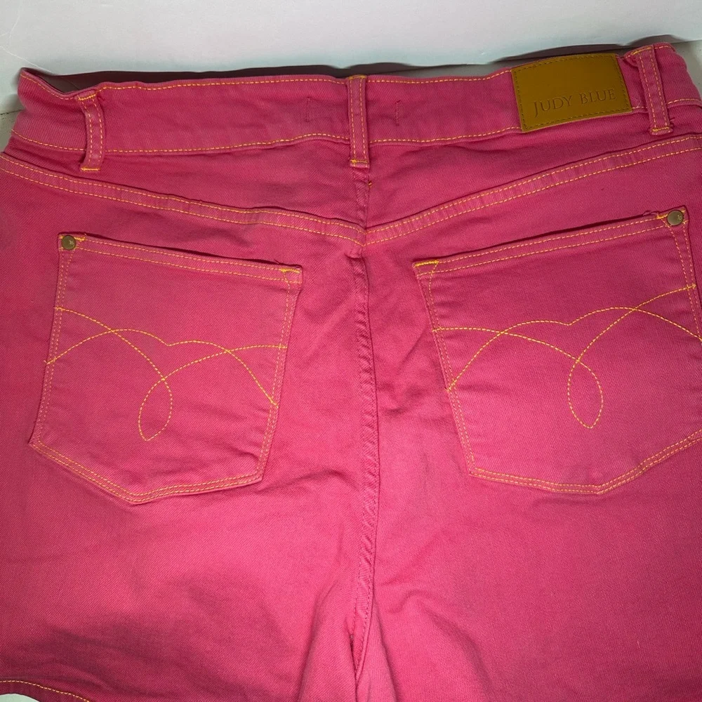 Judy Blue High Rise Magenta Pink Embroidery 2x  Garment Dyed shorts - Picture 11 of 11
